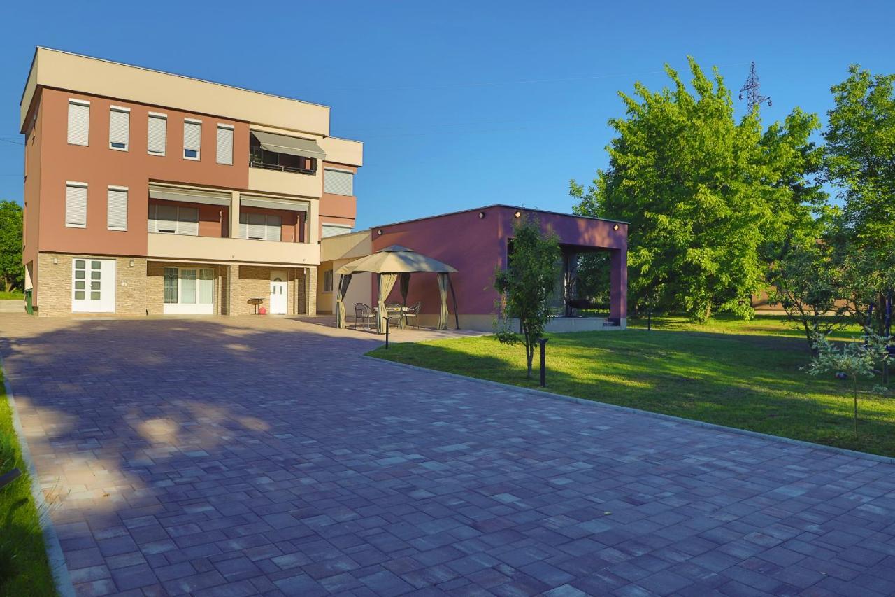 Apartment Vila Tara Bihać Εξωτερικό φωτογραφία